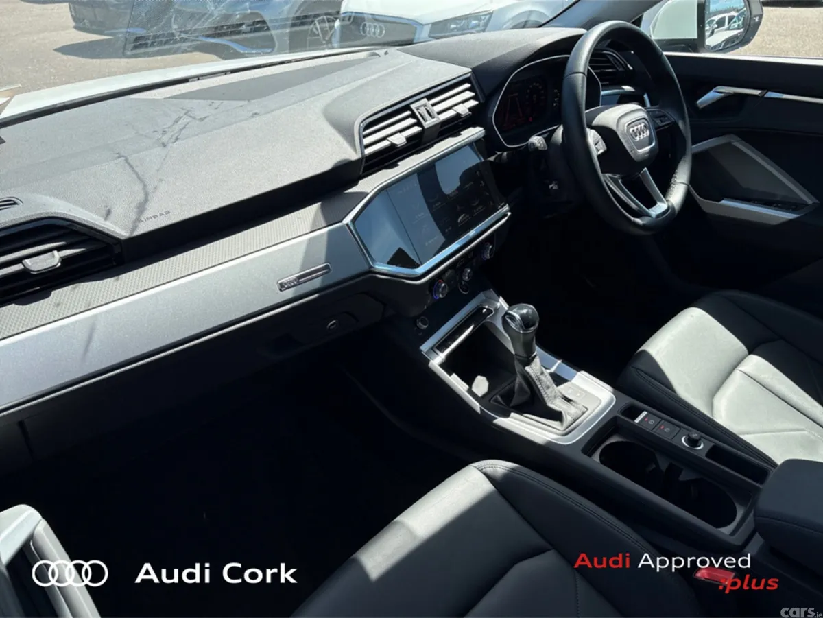 Audi Q3 SUV, Petrol, 2024, White