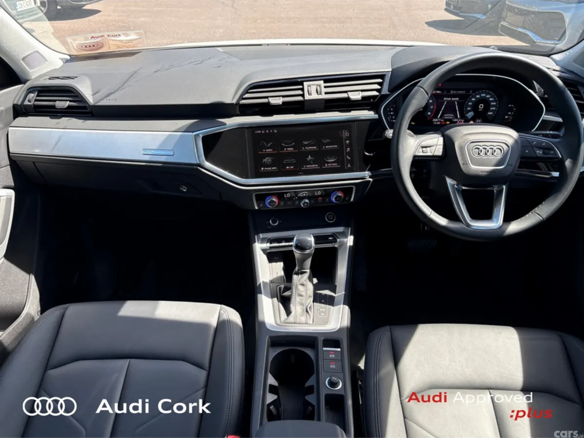 Audi Q3 SUV, Petrol, 2024, White