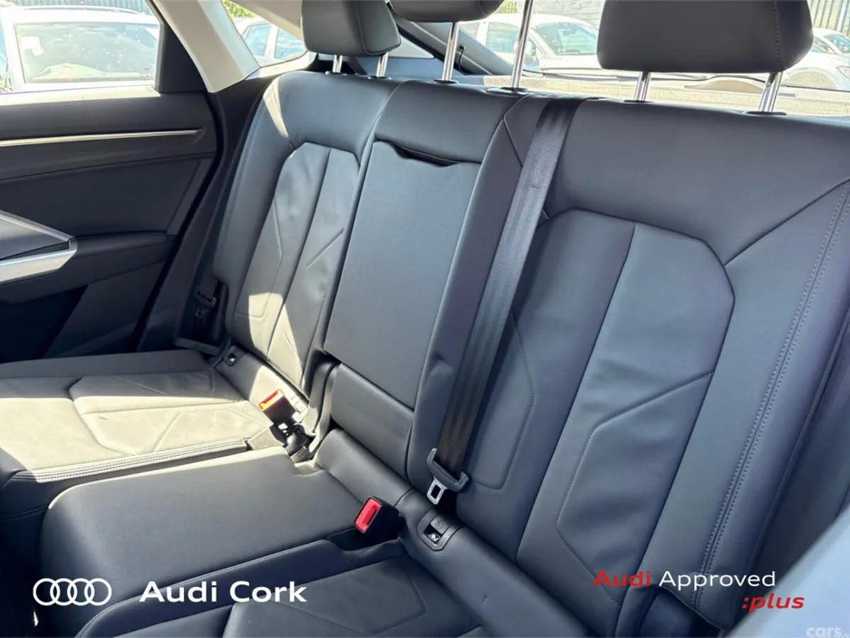 Audi Q3 SUV, Petrol, 2024, White