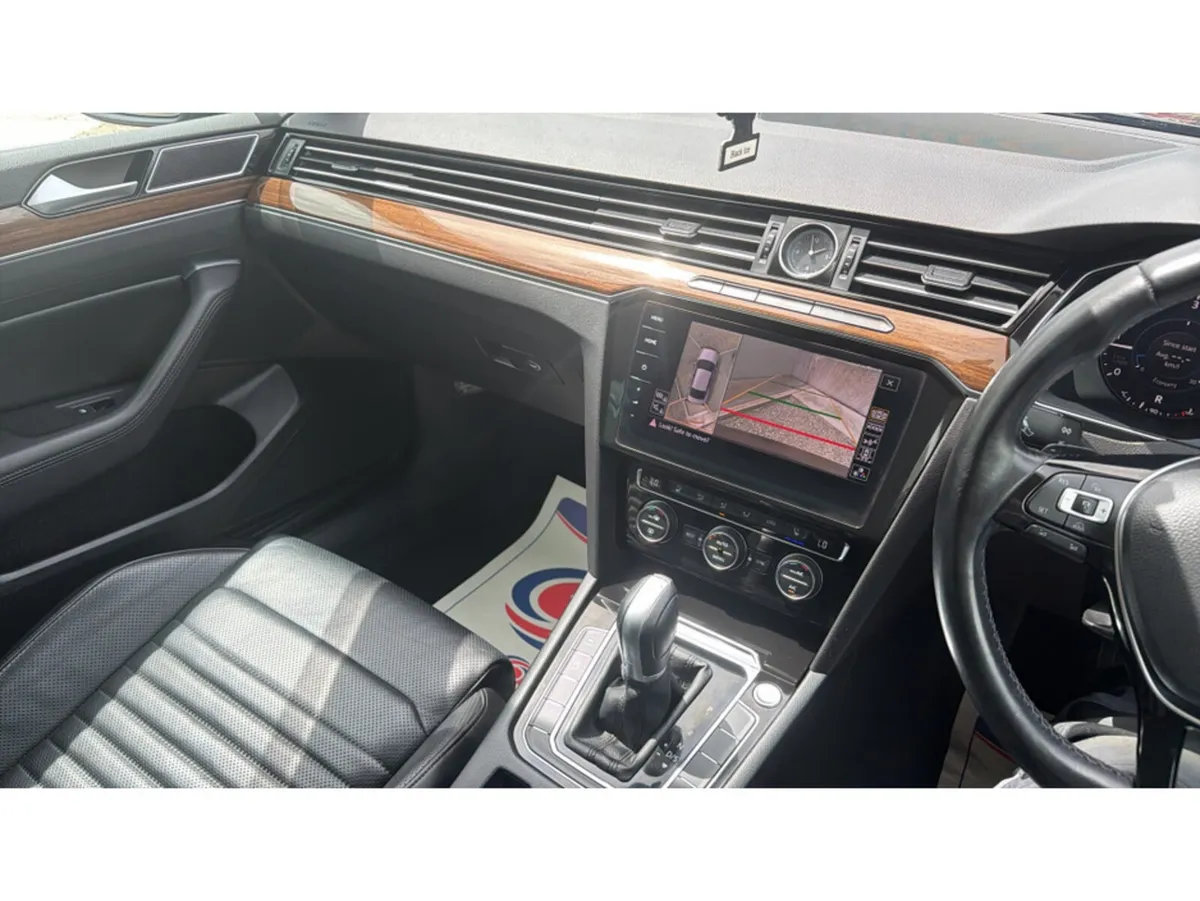 Volkswagen Passat Saloon, Diesel, 2019, Brown