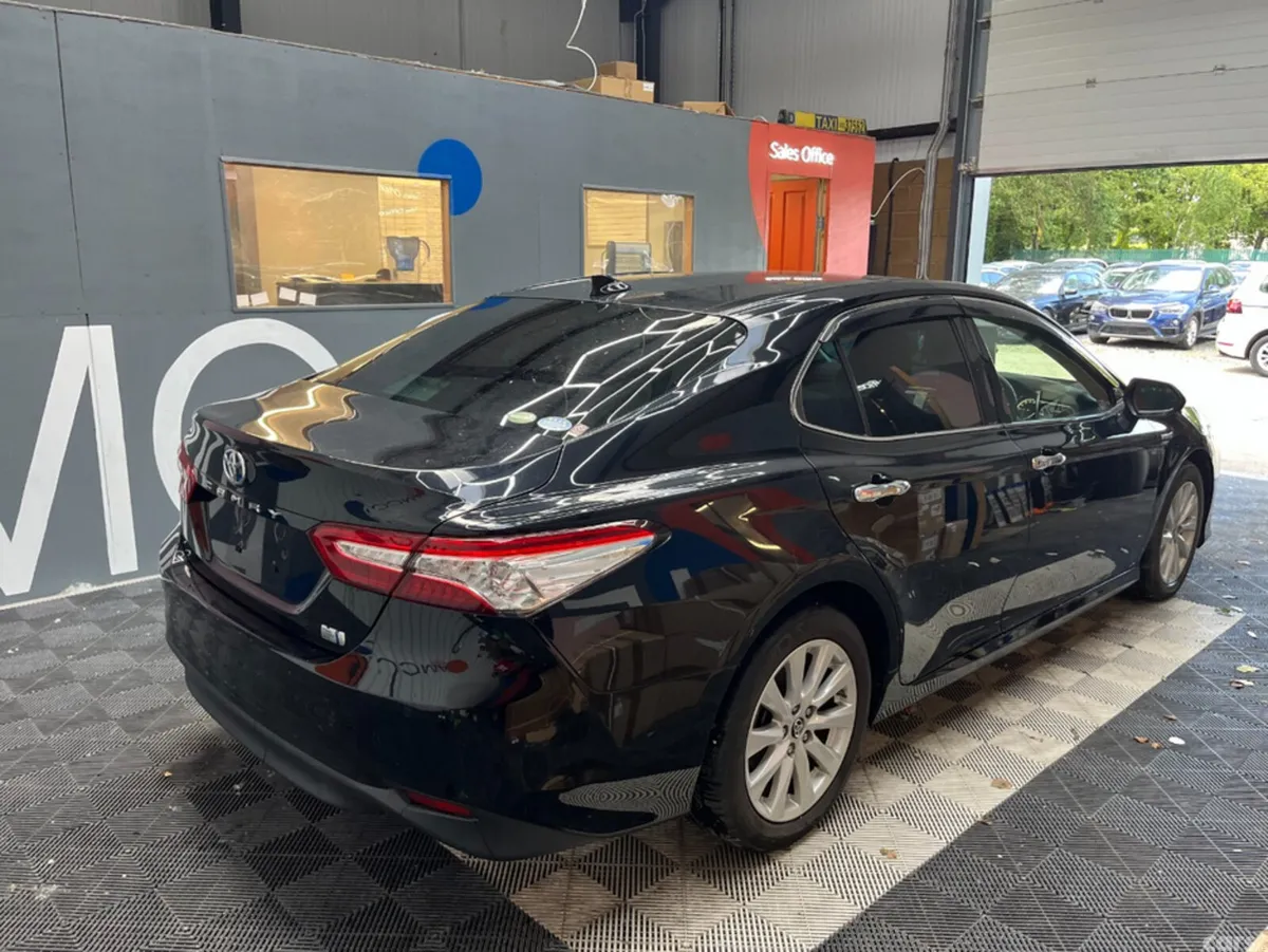 Toyota Camry Saloon, Petrol, 2020, Black