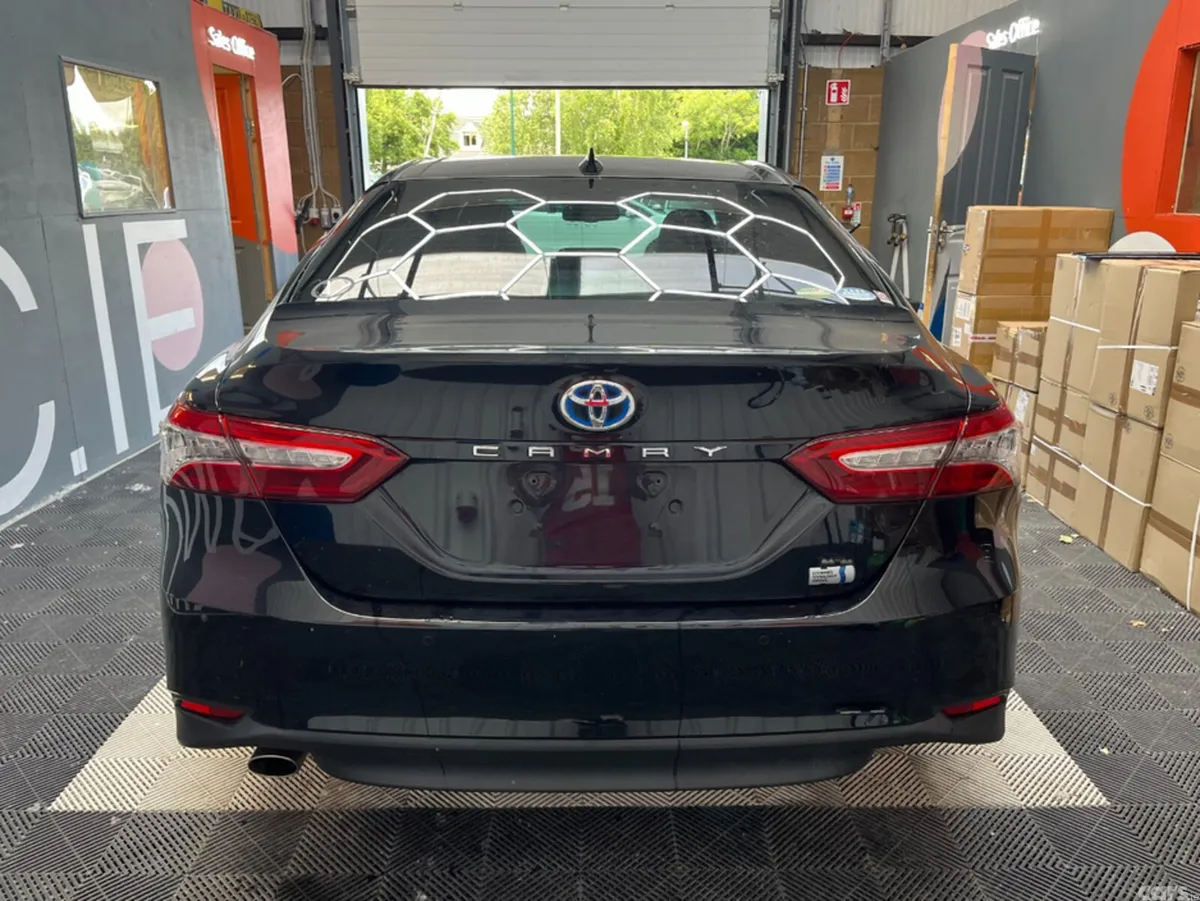 Toyota Camry Saloon, Petrol, 2020, Black