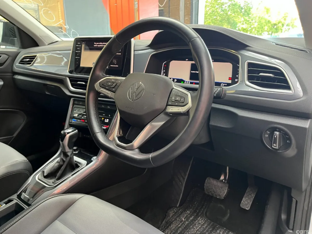 Volkswagen T-Roc SUV, Diesel, 2024, White