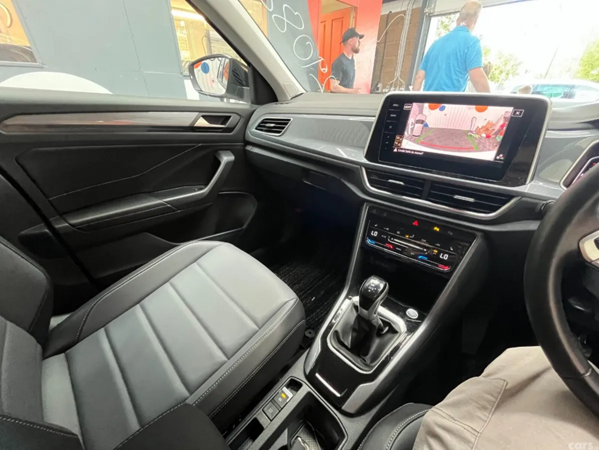 Volkswagen T-Roc SUV, Diesel, 2024, White