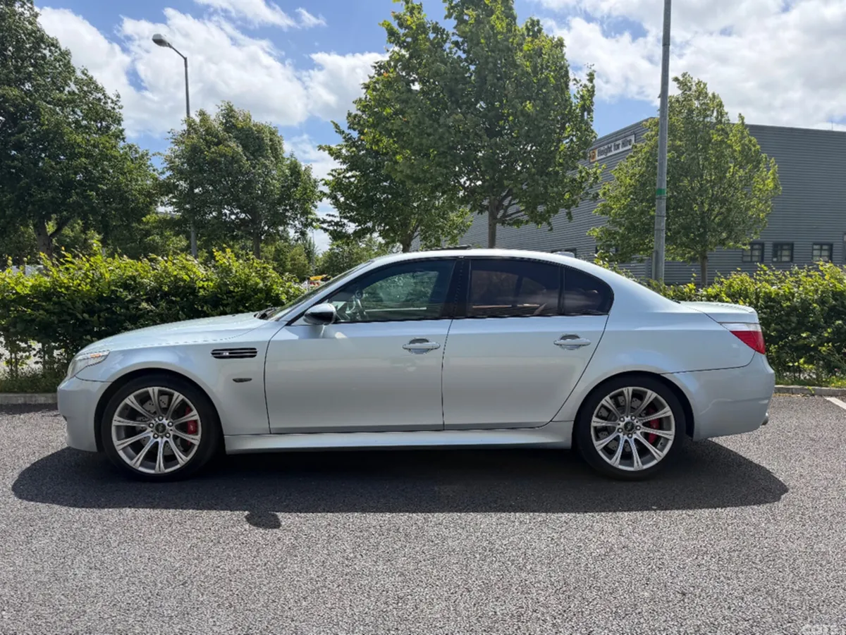 BMW M5 Saloon, Petrol, 2005, Silver