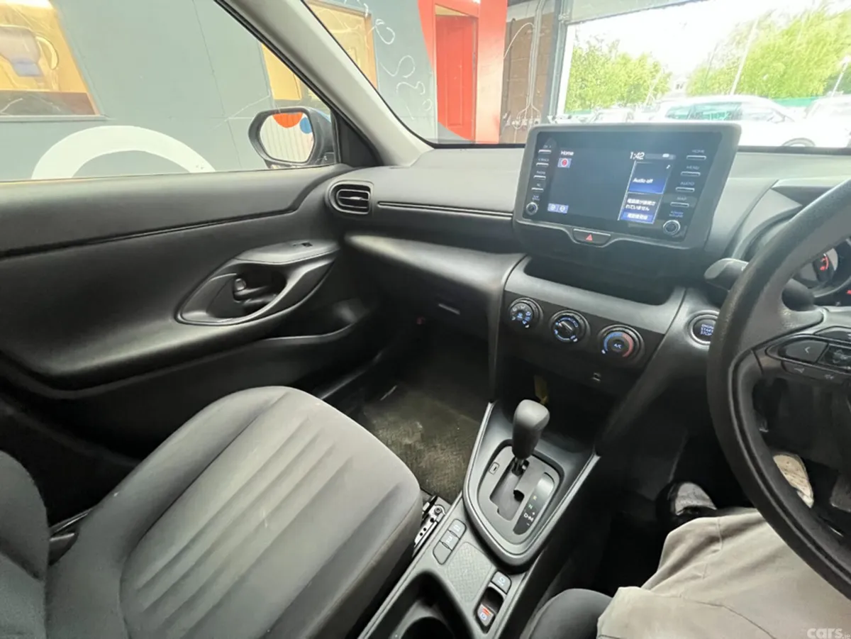 Toyota Yaris Cross SUV, Petrol, 2021, Blue