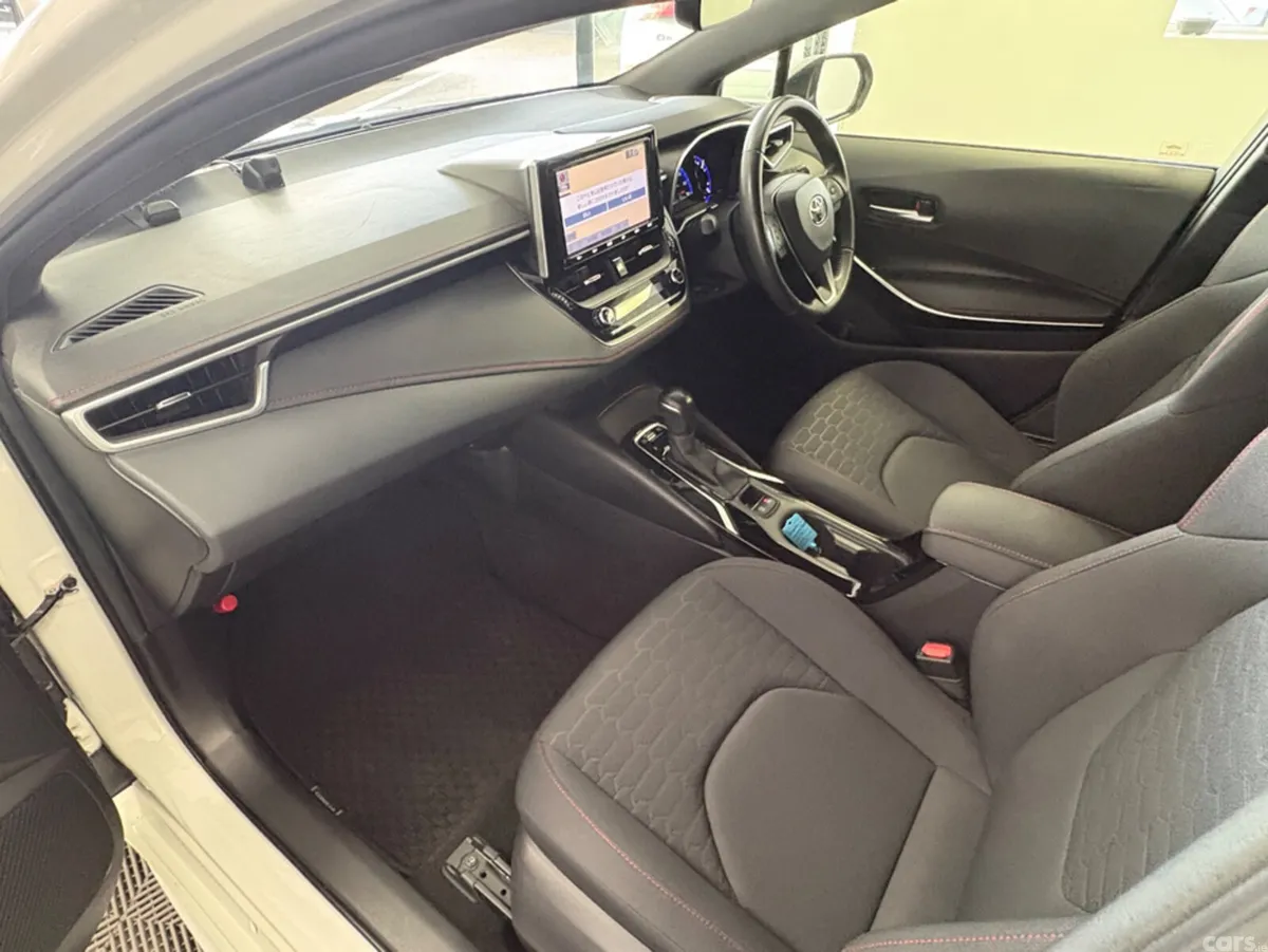 Toyota Corolla Hatchback, Petrol Hybrid, 2019, White