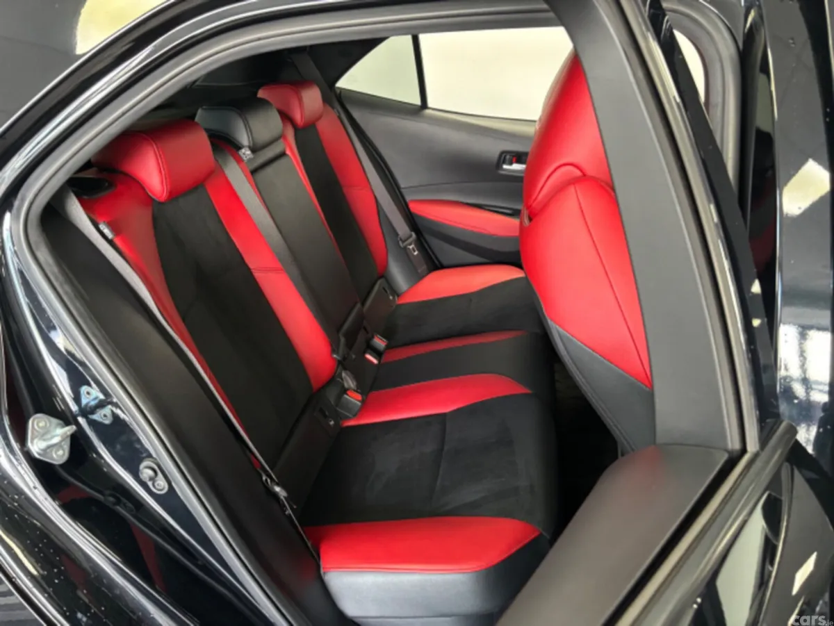 Toyota Corolla Hatchback, Petrol Hybrid, 2019, Black