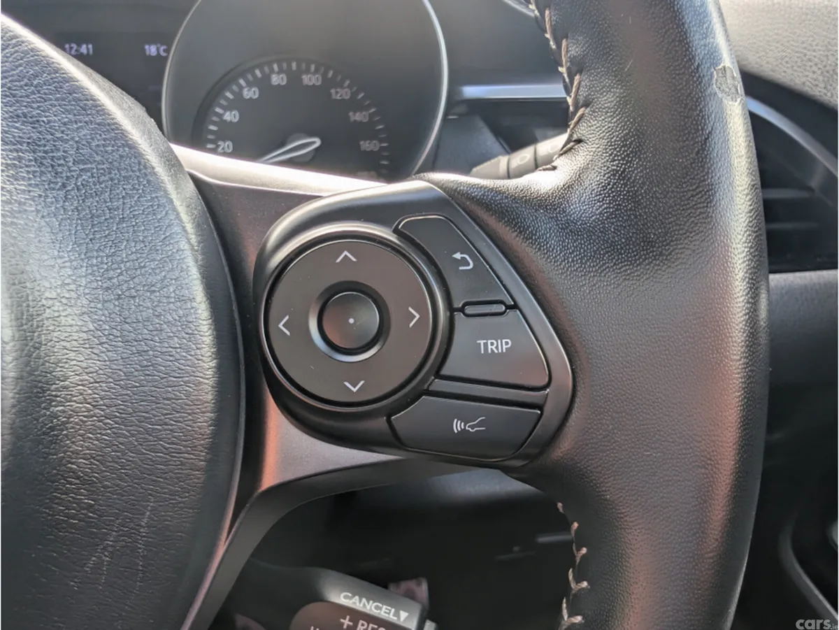 Toyota C-HR SUV, Petrol Hybrid, 2019, White