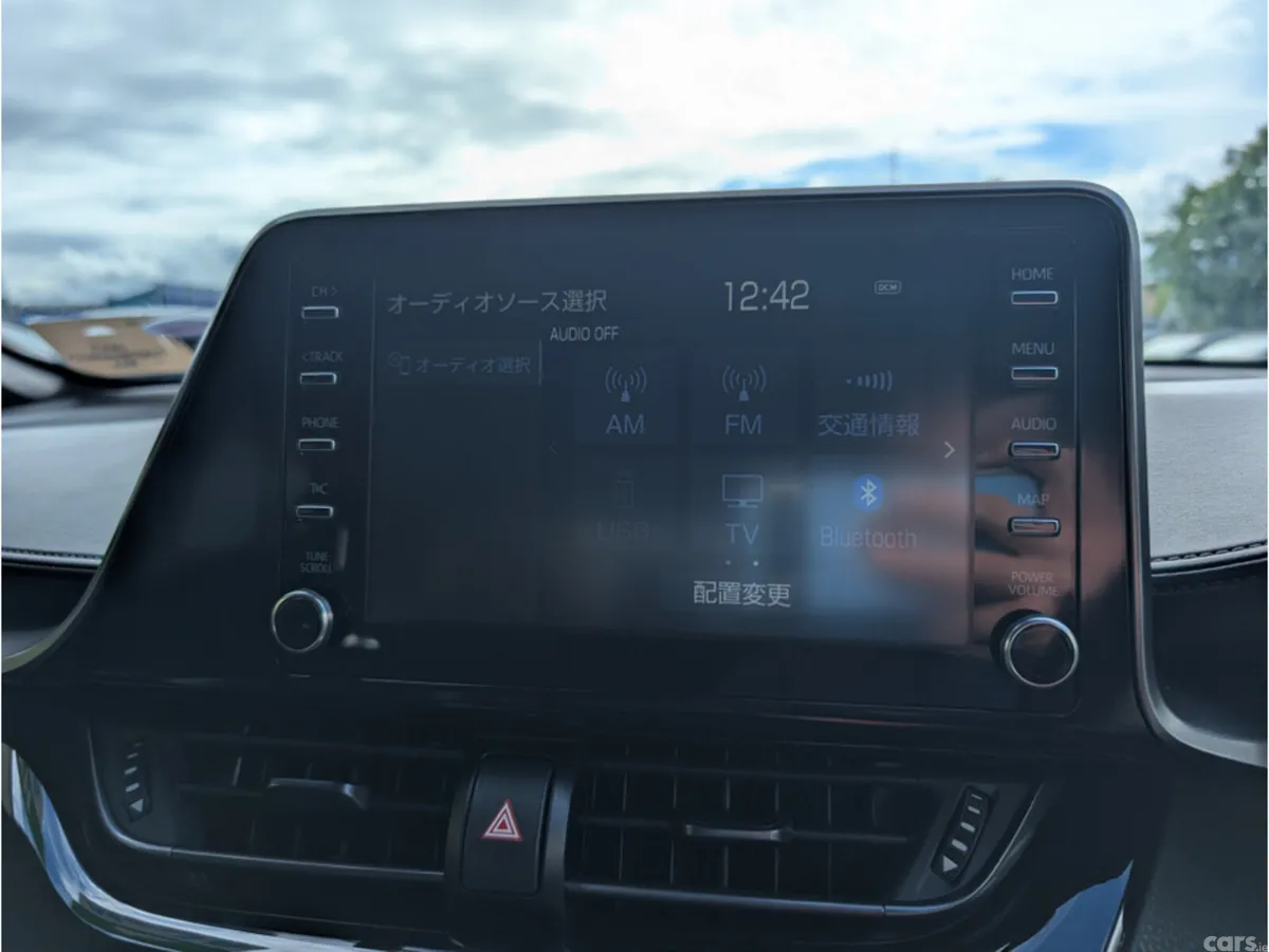 Toyota C-HR SUV, Petrol Hybrid, 2019, White