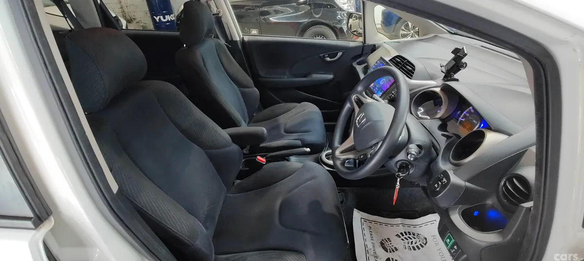 Honda Fit Hatchback, Petrol Hybrid, 2014, White