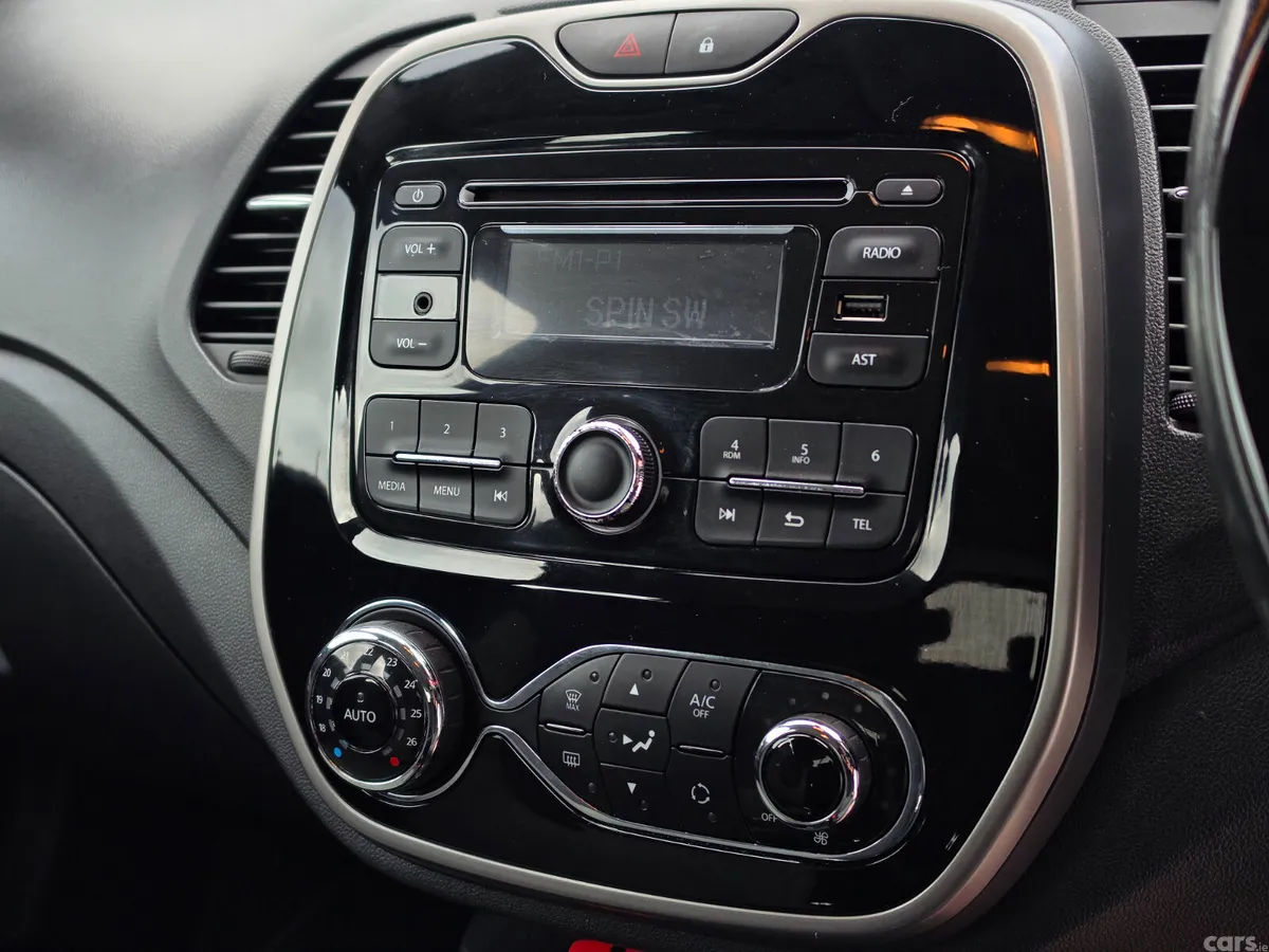 Renault Captur Hatchback, Diesel, 2018, Grey
