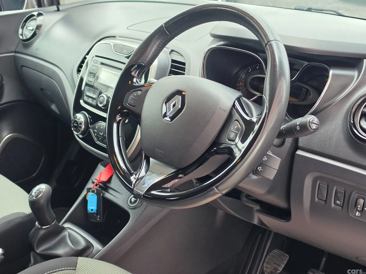 Renault Captur Hatchback, Diesel, 2018, Grey