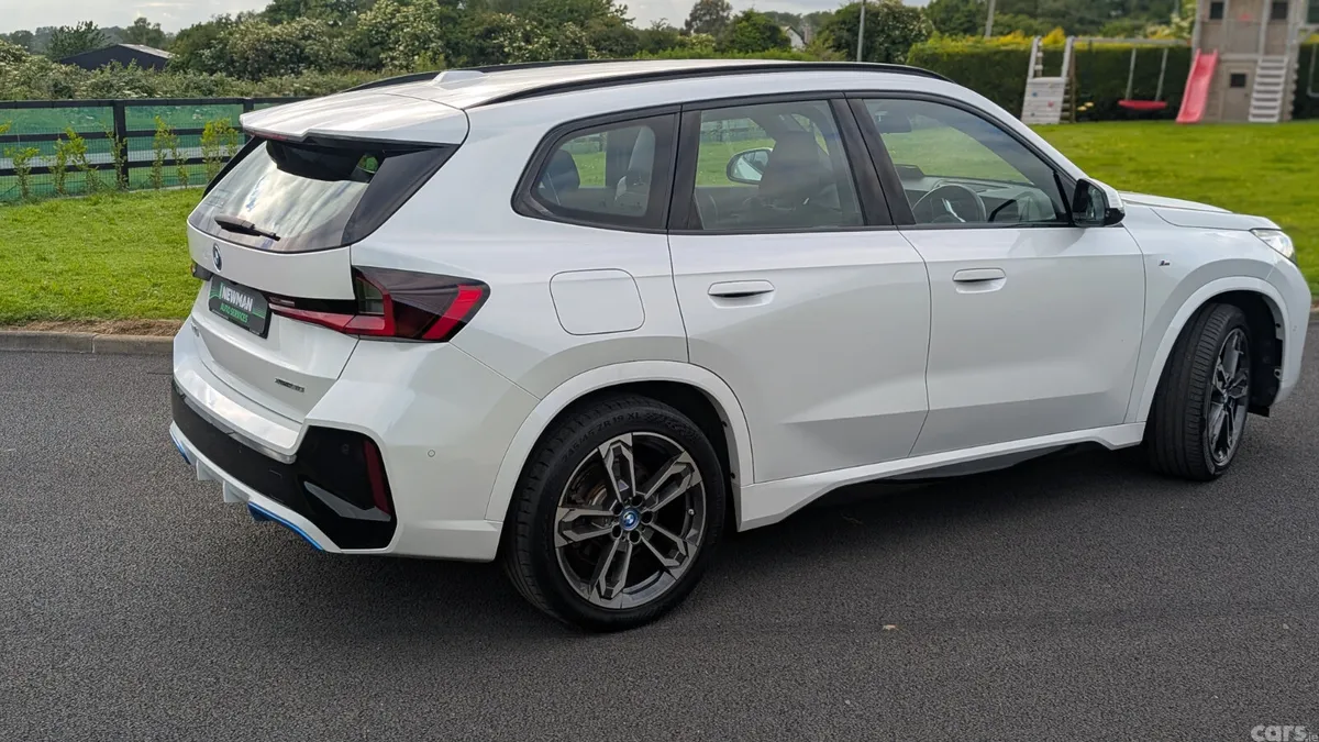 BMW iX1 Estate, Electric, 2023, White