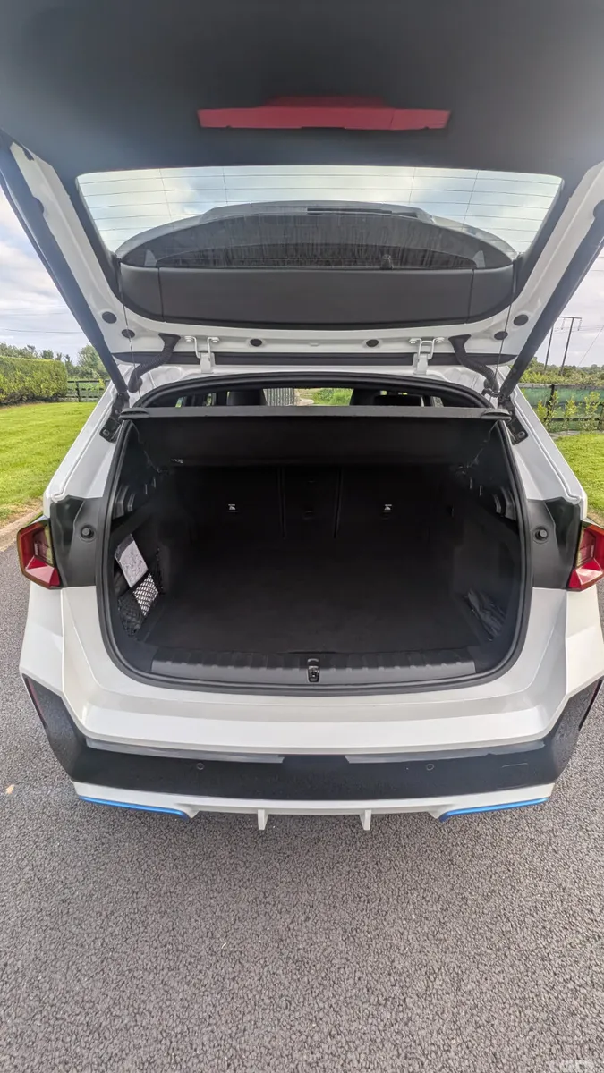 BMW iX1 Estate, Electric, 2023, White