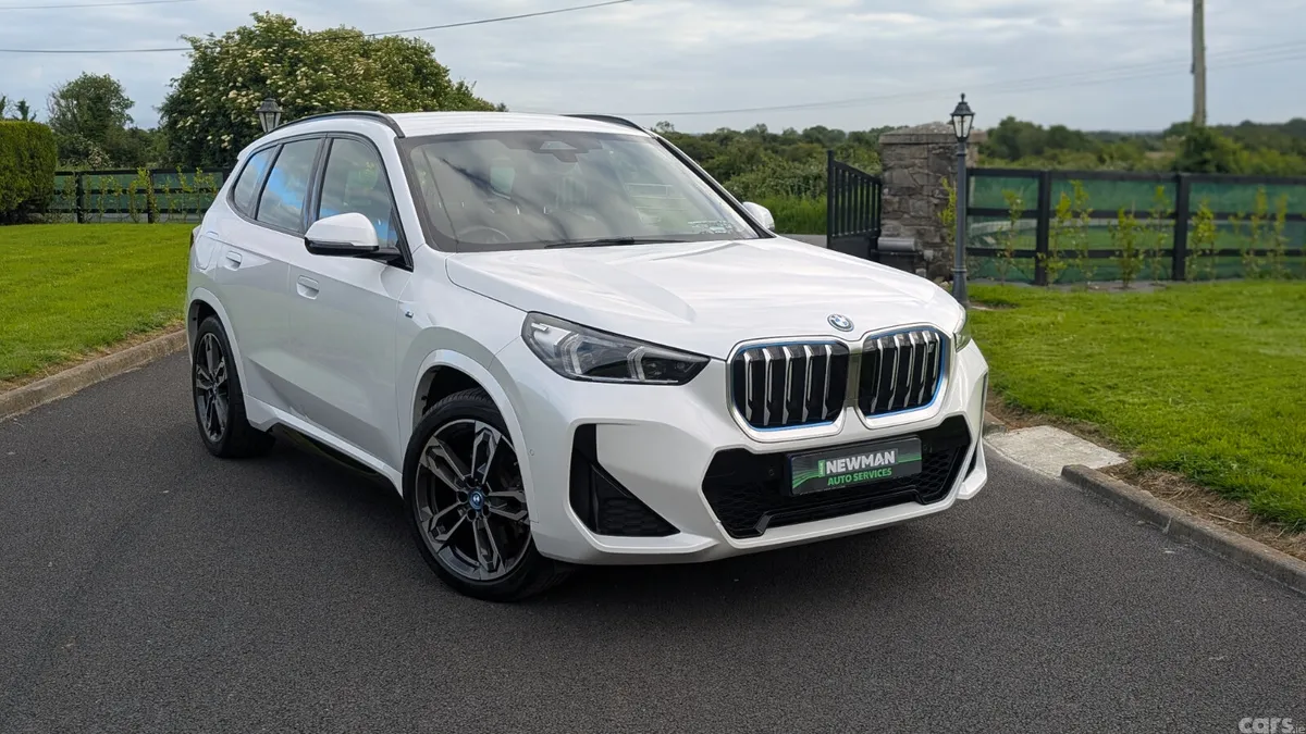 BMW iX1 Estate, Electric, 2023, White