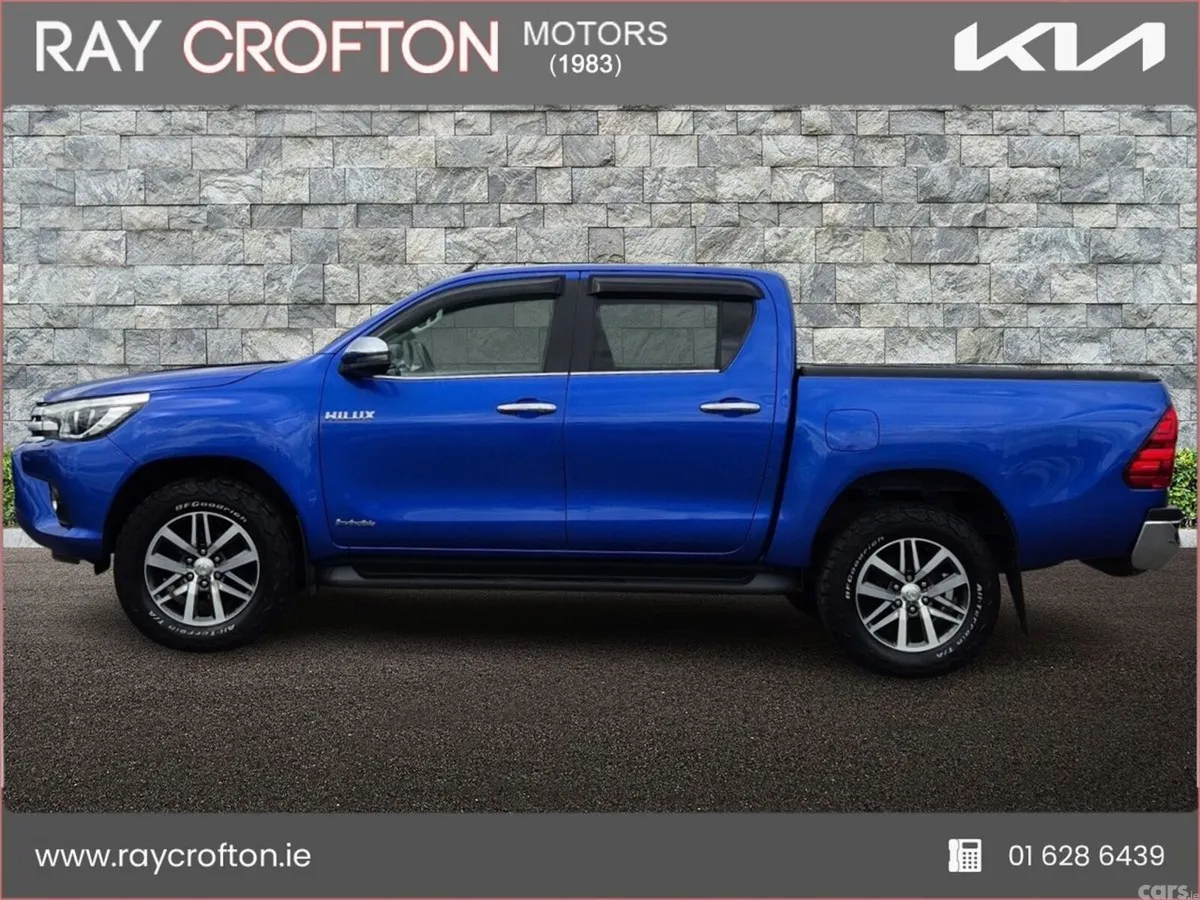 Toyota Hilux MPV, Diesel, 2018, Blue