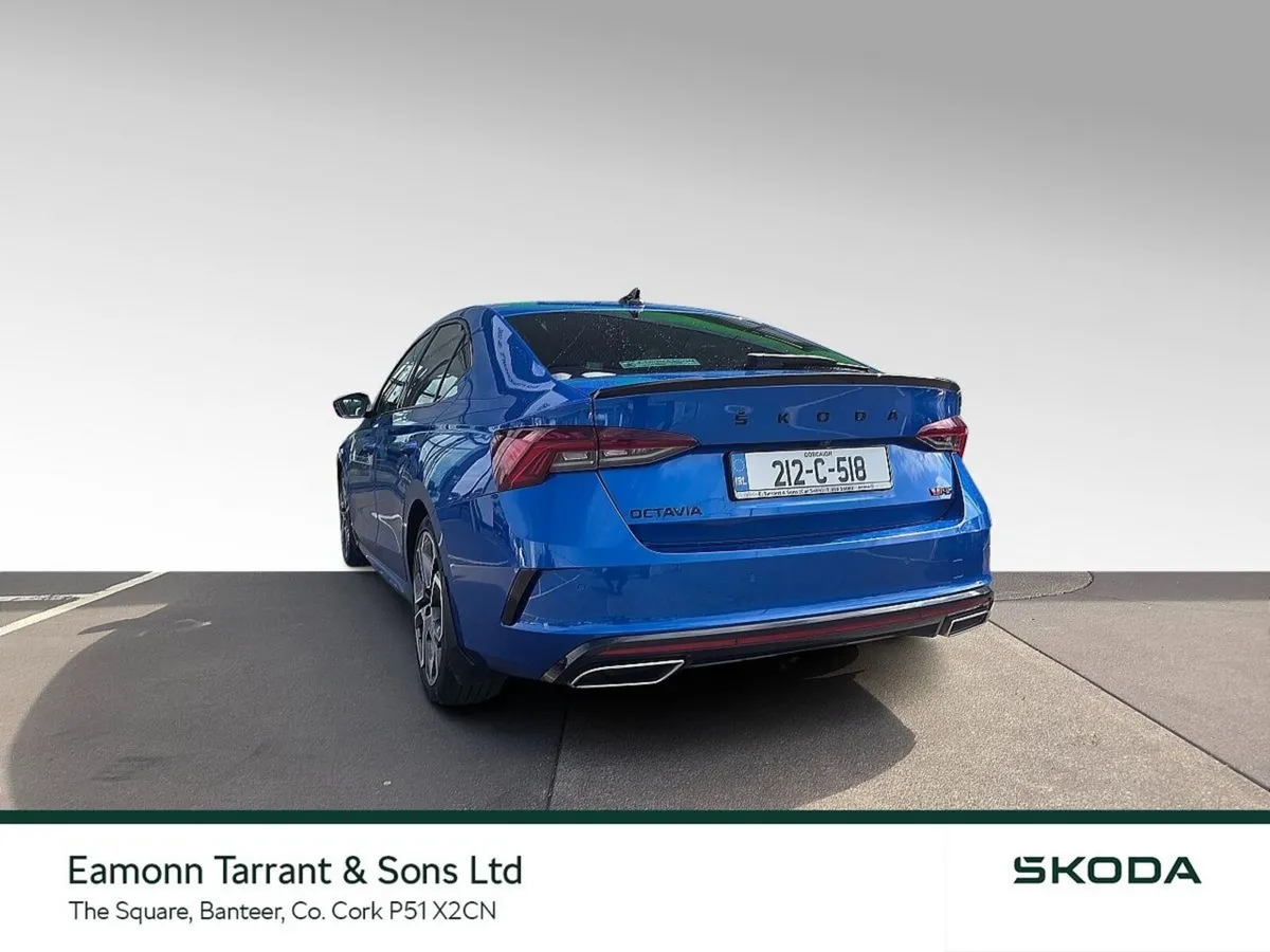 Skoda Octavia Saloon, Diesel, 2021, Blue