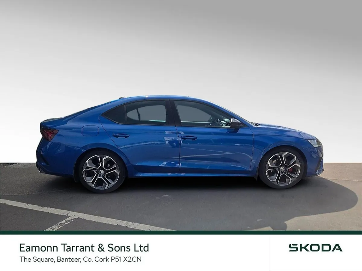 Skoda Octavia Saloon, Diesel, 2021, Blue