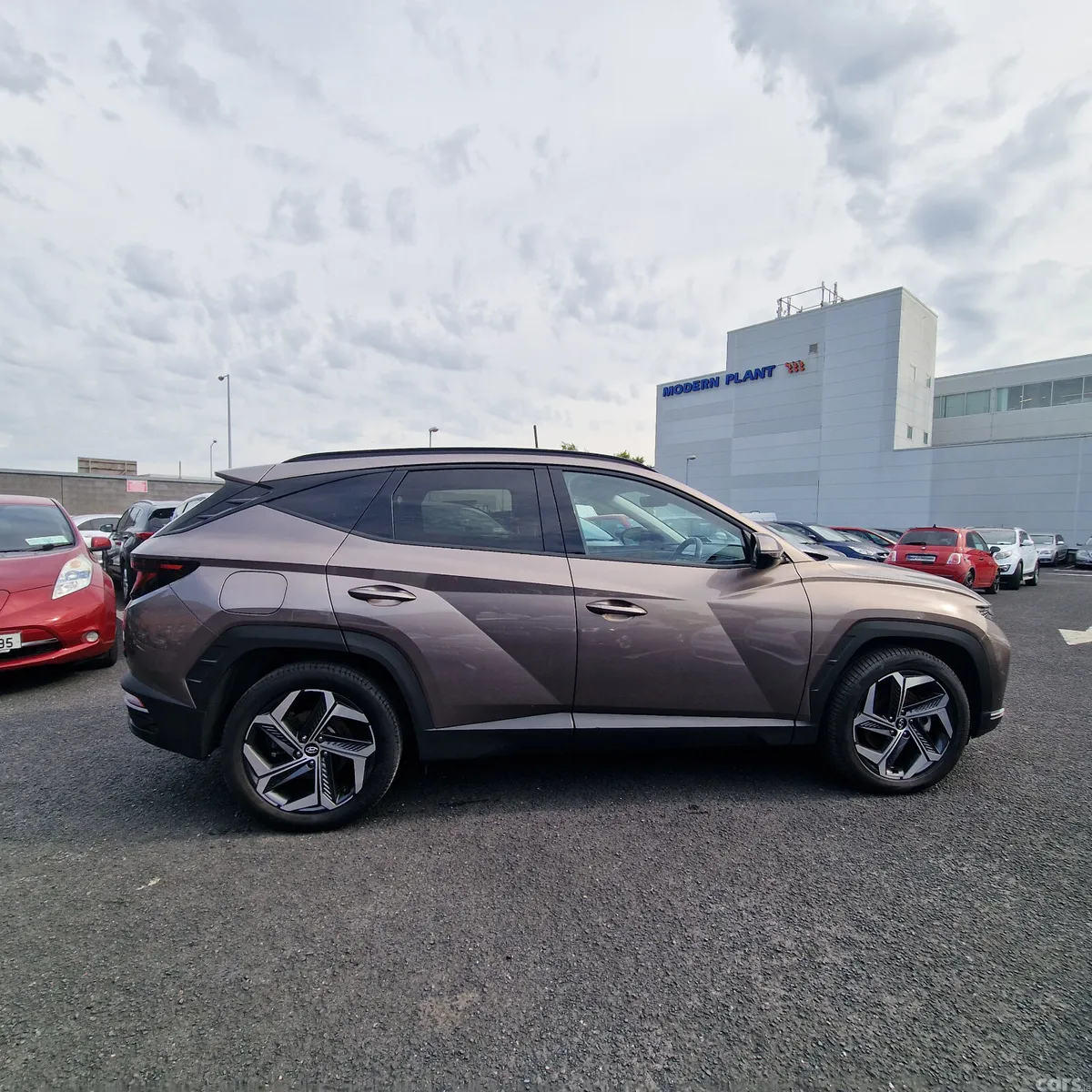 Hyundai Tucson SUV, Petrol Plug-in Hybrid, 2023, Brown