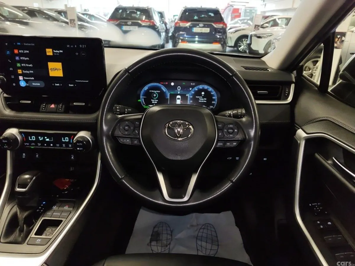 Toyota RAV4 SUV, Petrol Hybrid, 2022, Silver