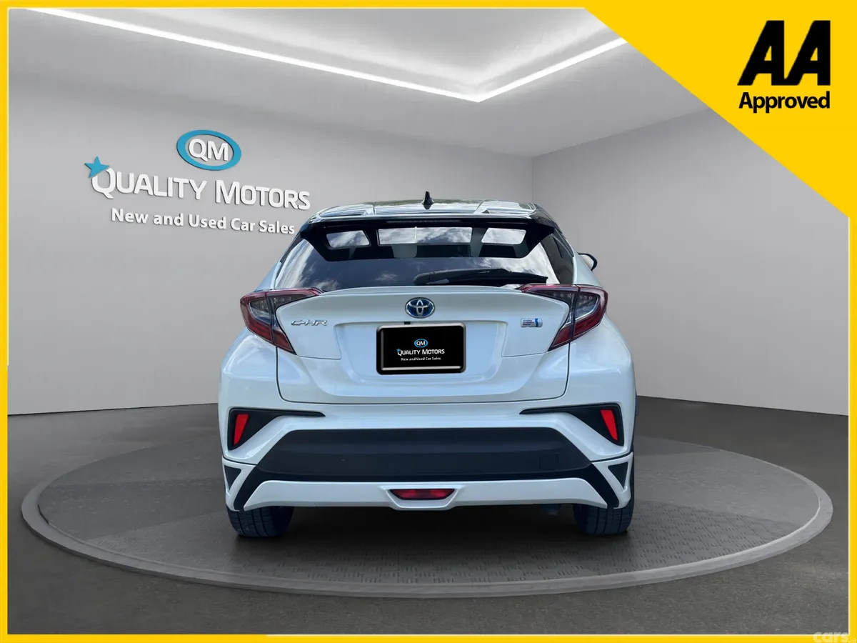 Toyota C-HR SUV, Petrol Hybrid, 2019, White