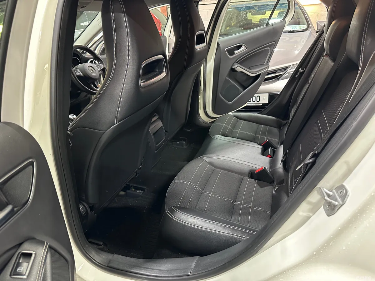 Mercedes-Benz GLA SUV, Diesel, 2016, White