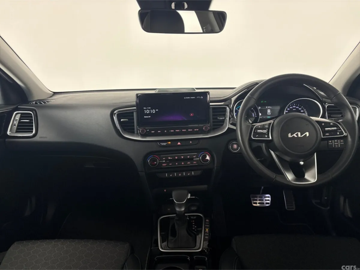 Kia XCeed Hatchback, Petrol Plug-in Hybrid, 2024, Grey