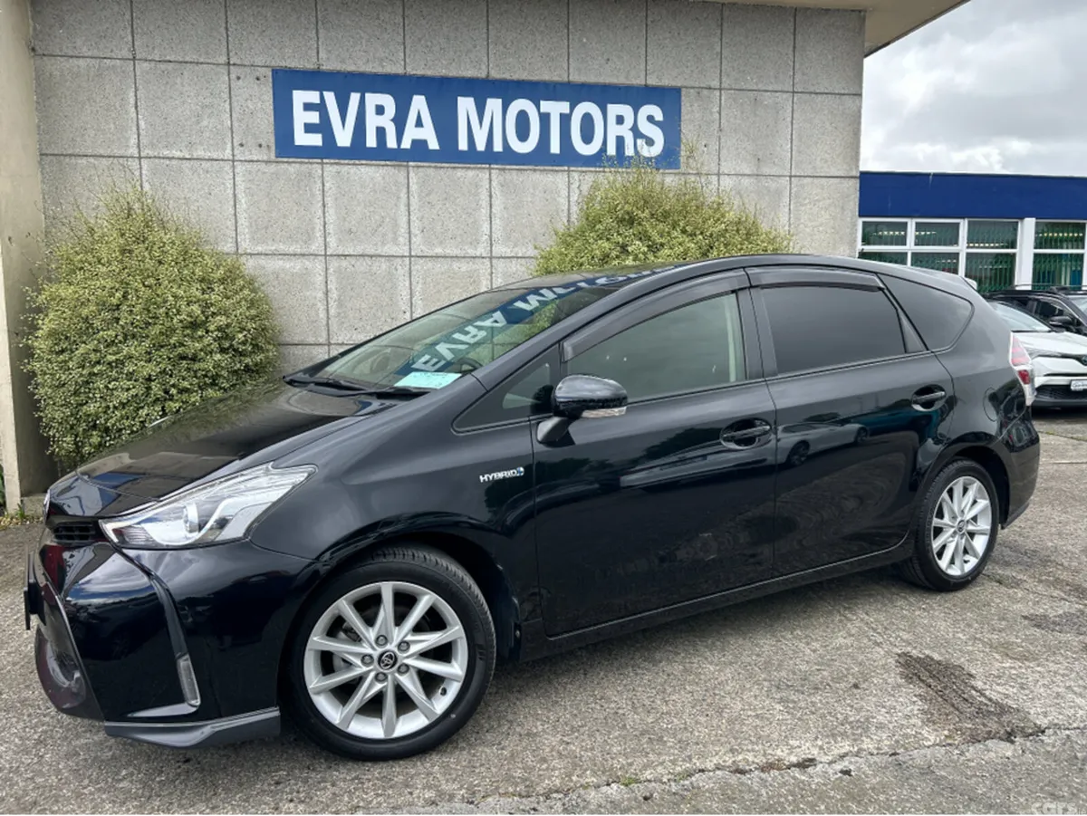 Toyota Prius MPV, Petrol Hybrid, 2016, Black