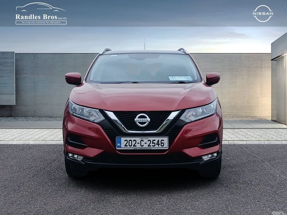 Nissan Qashqai MPV, Diesel, 2020, Red