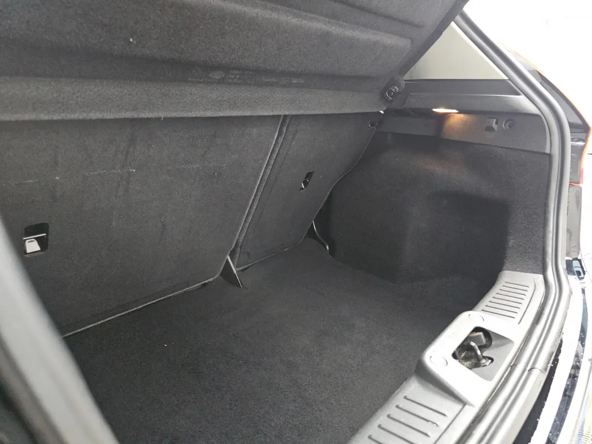 Ford Fiesta Hatchback, Petrol, 2017, Black