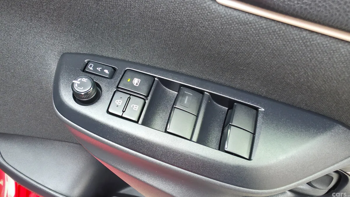 Toyota Yaris Hatchback, Petrol Hybrid, 2021, Red