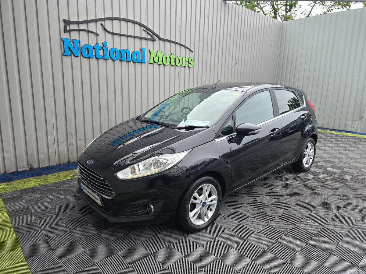 Ford Fiesta Hatchback, Petrol, 2017, Black