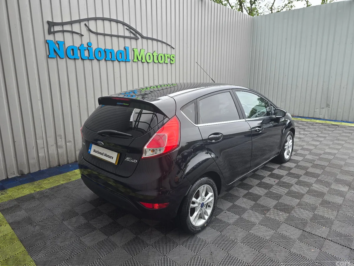Ford Fiesta Hatchback, Petrol, 2017, Black