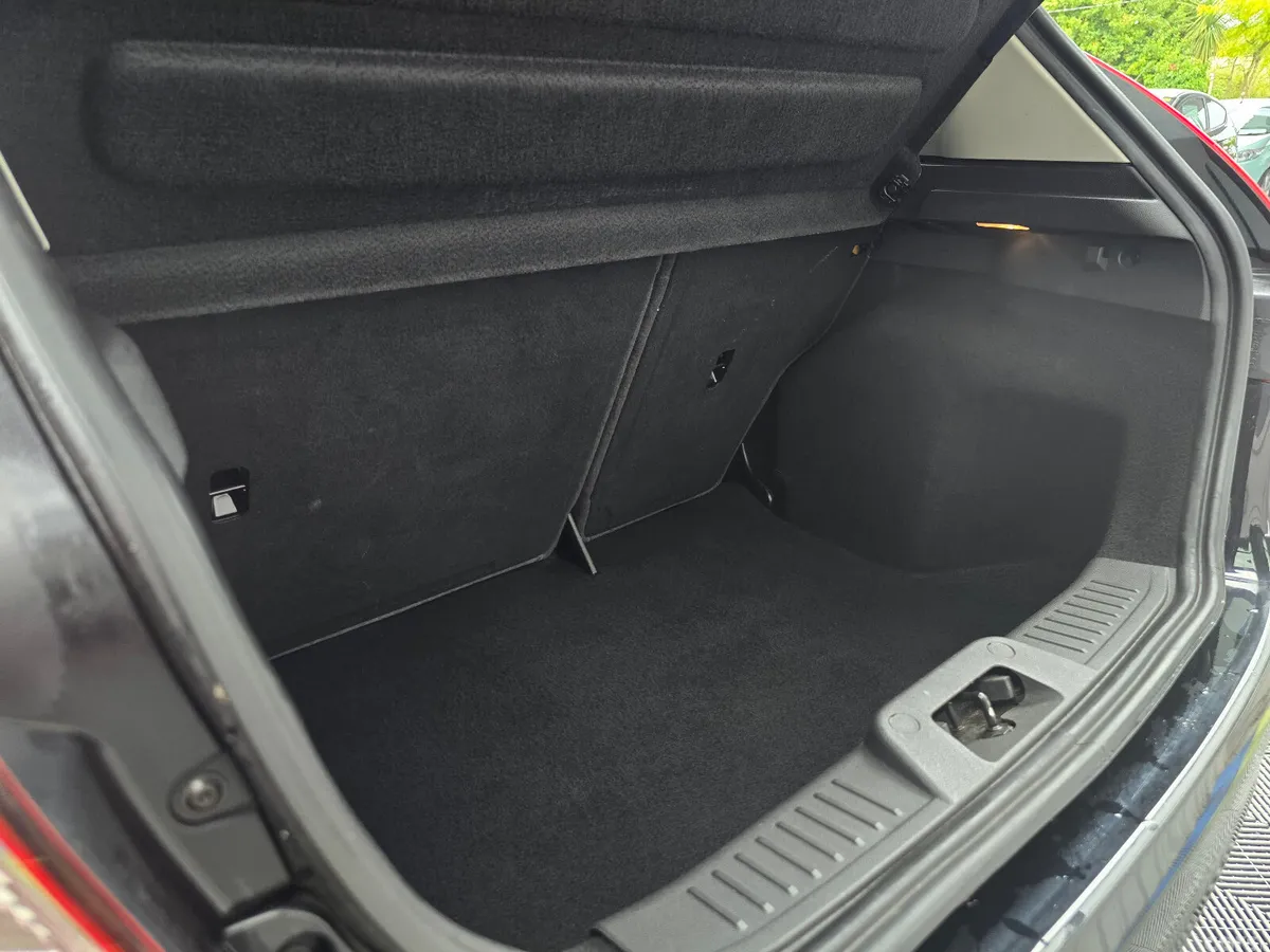 Ford Fiesta Hatchback, Petrol, 2017, Black