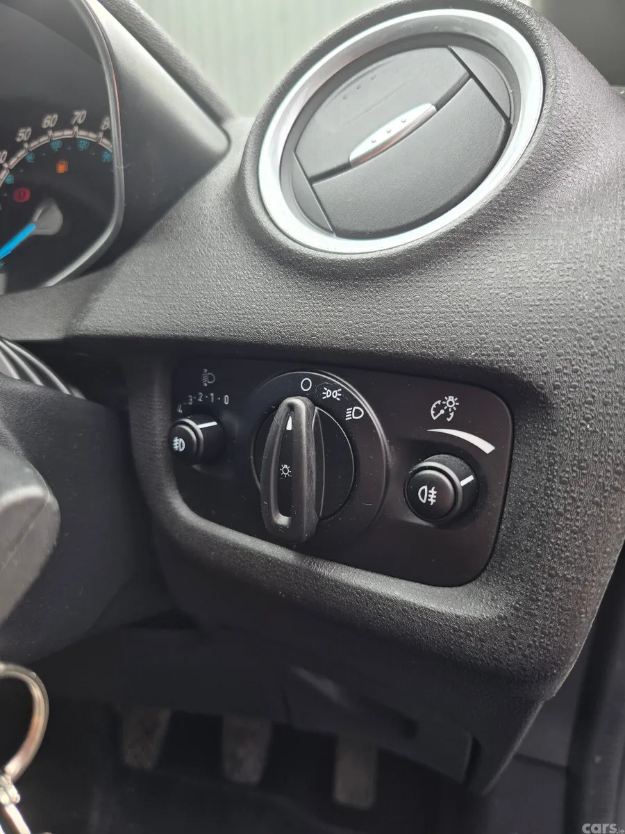 Ford Fiesta Hatchback, Petrol, 2017, Black