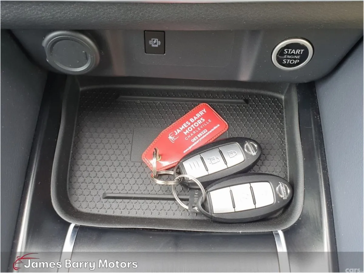 Nissan Qashqai MPV, Petrol, 2022, Grey