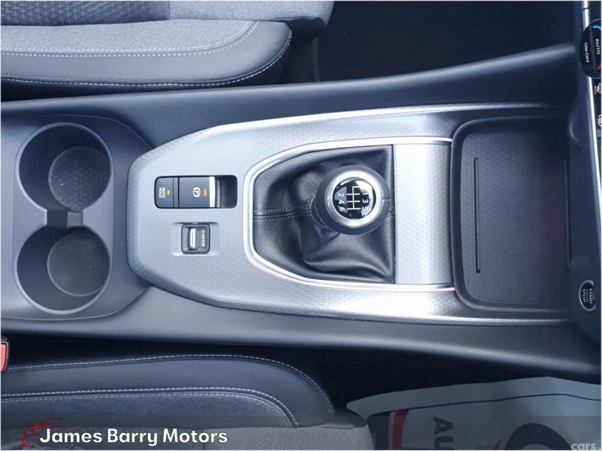 Nissan Qashqai MPV, Petrol Hybrid, 2026, Grey
