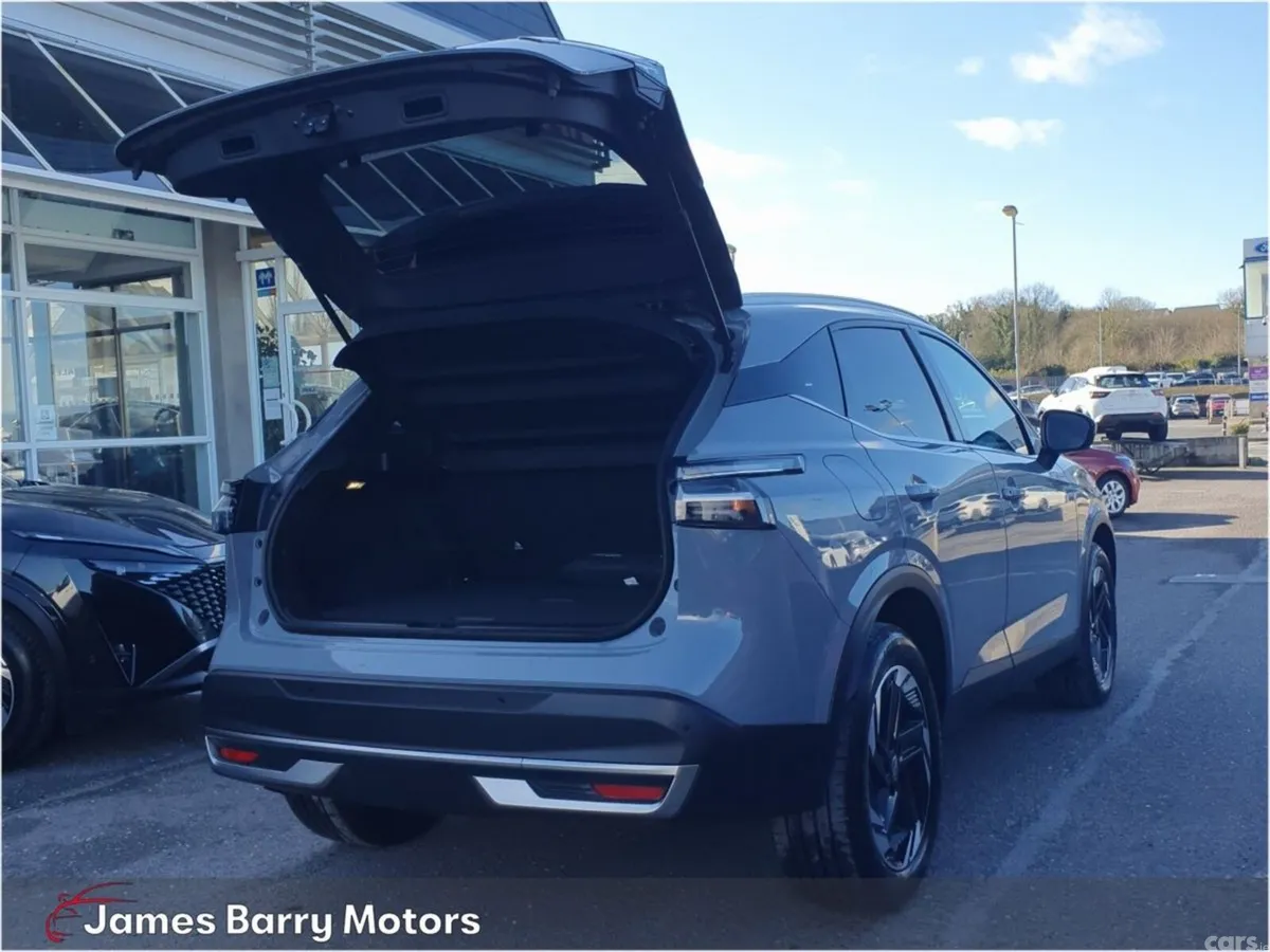 Nissan Qashqai MPV, Petrol Hybrid, 2026, Grey