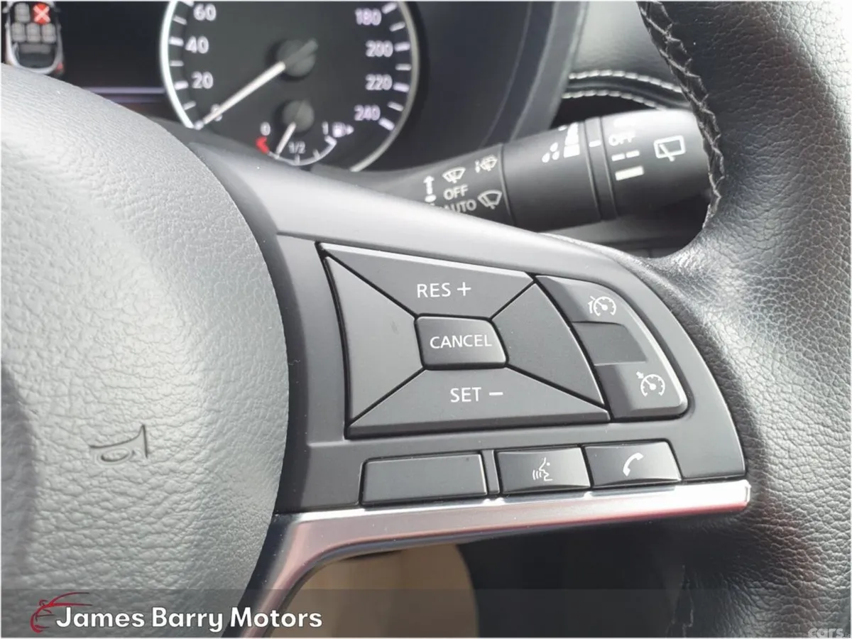 Nissan Juke SUV, Petrol, 2023, Red