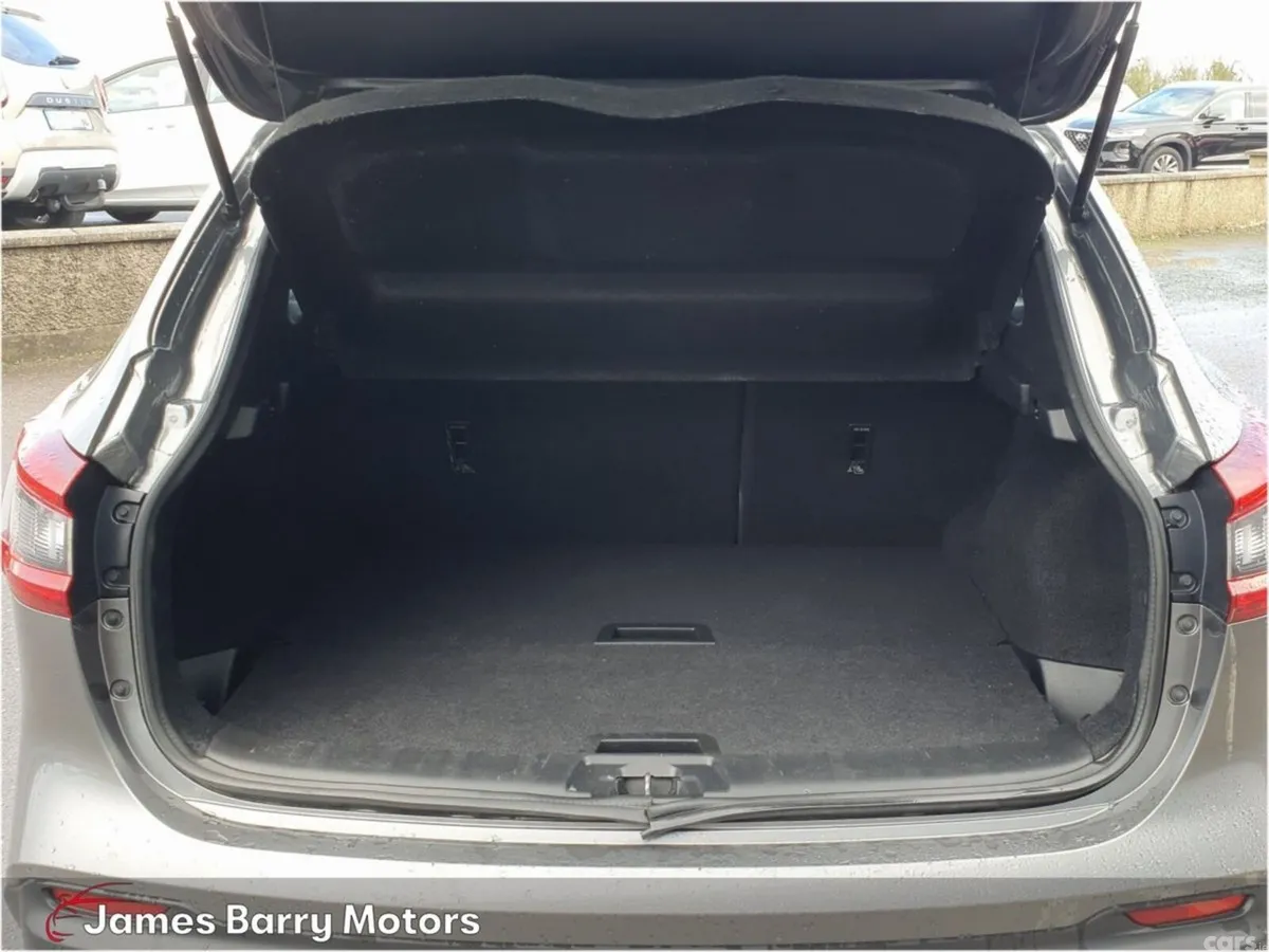 Nissan Qashqai MPV, Diesel, 2018, Grey