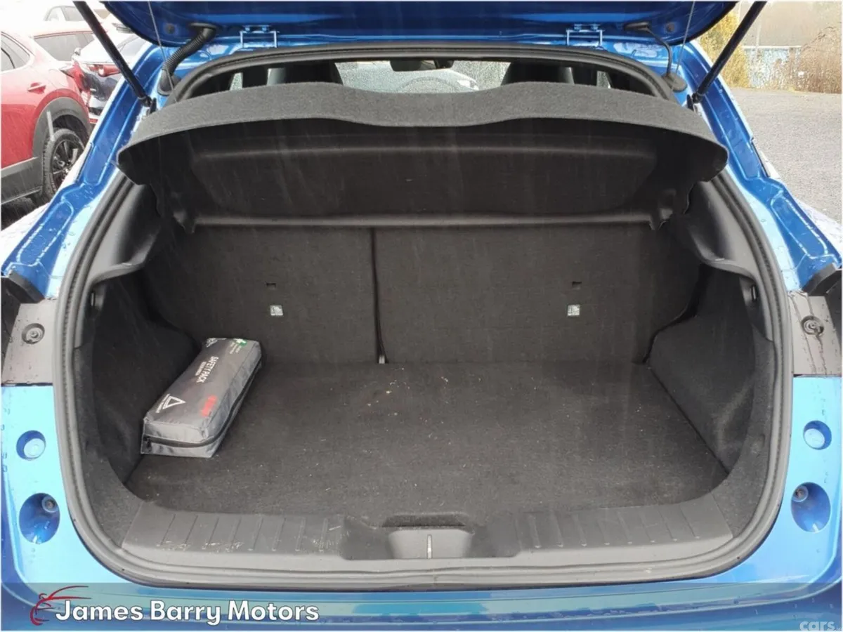 Nissan Juke SUV, Petrol, 2025, Blue