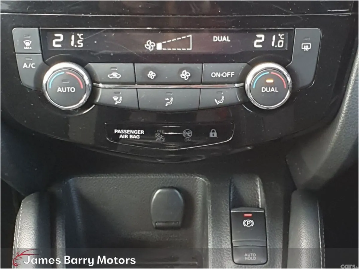 Nissan Qashqai MPV, Diesel, 2018, Grey