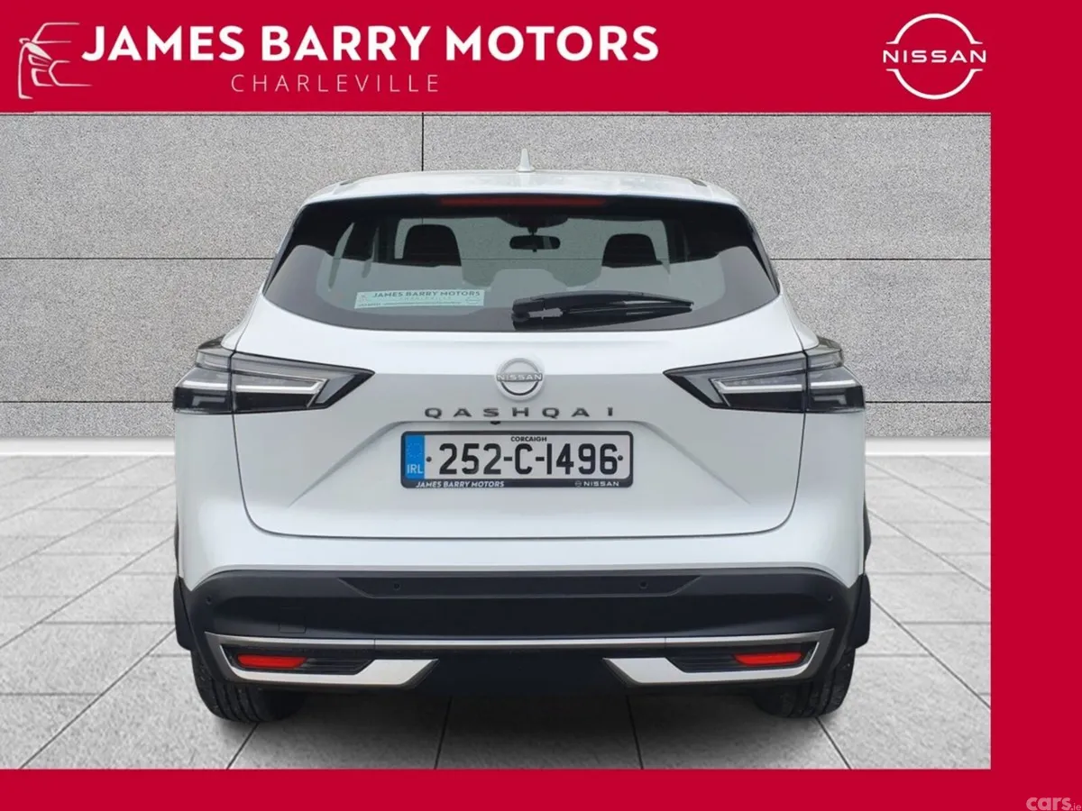 Nissan Qashqai MPV, Petrol, 2025, White
