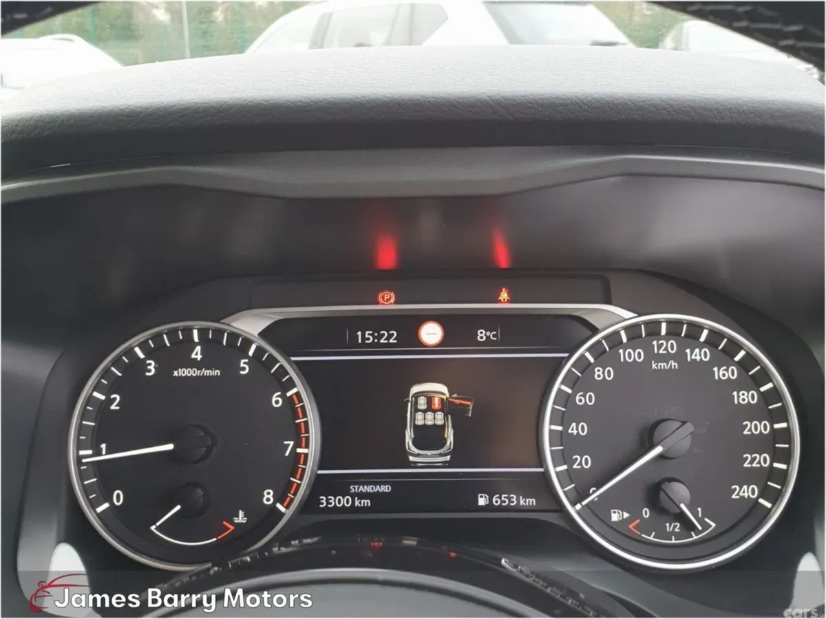 Nissan Qashqai MPV, Petrol, 2025, White