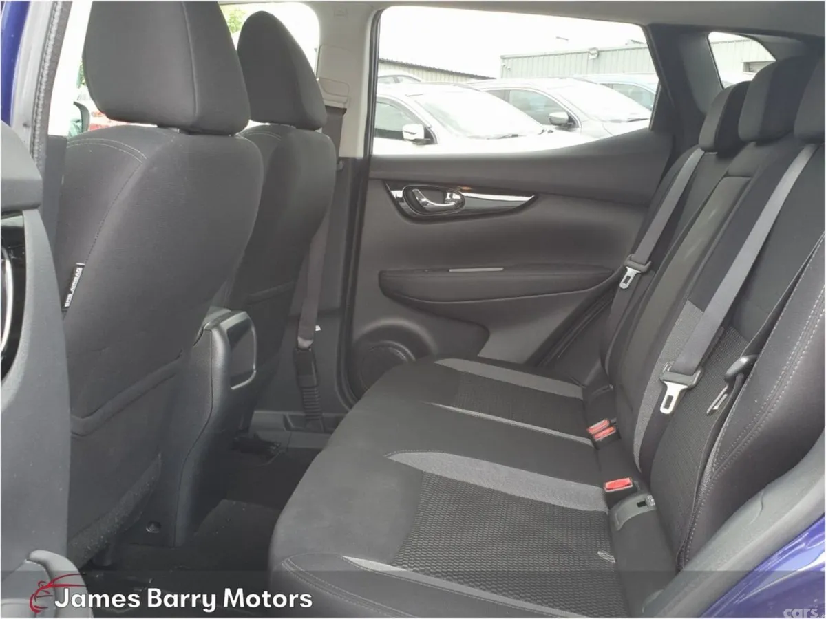 Nissan Qashqai MPV, Petrol, 2020, Blue