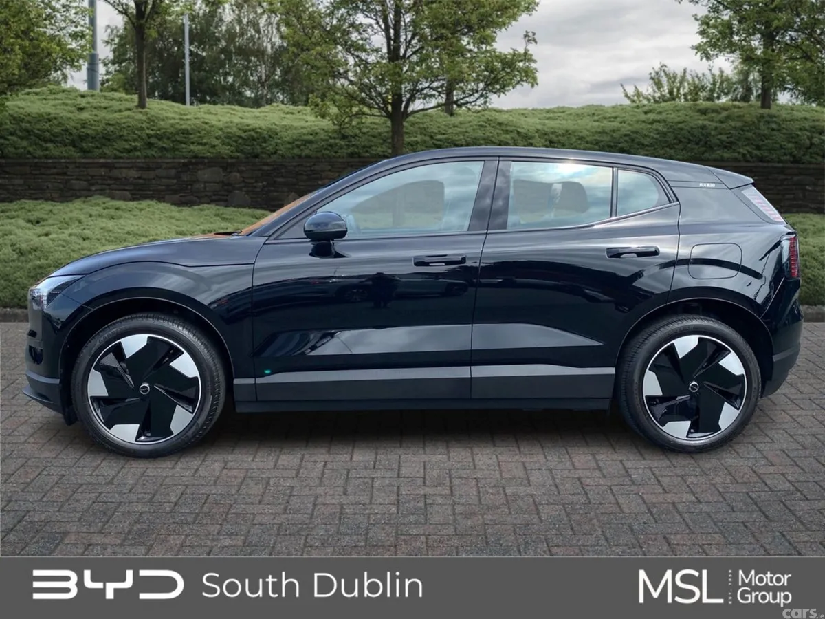 Volvo EX30 SUV, Electric, 2025, Black