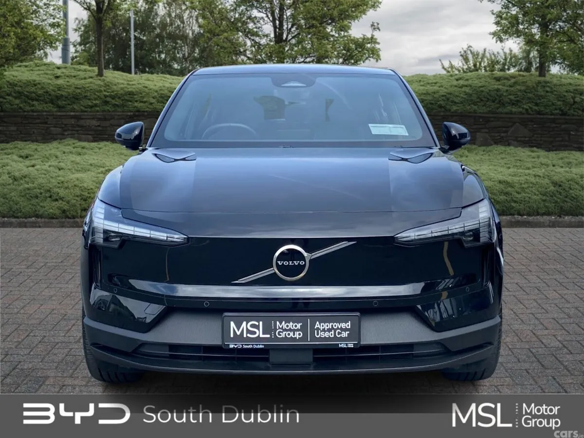 Volvo EX30 SUV, Electric, 2025, Black