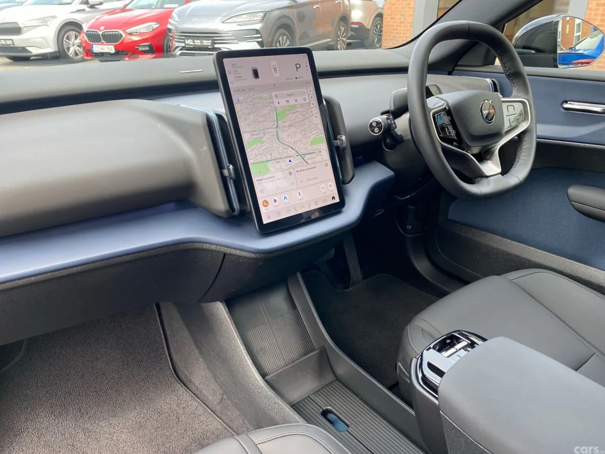 Volvo EX30 SUV, Electric, 2025, Black