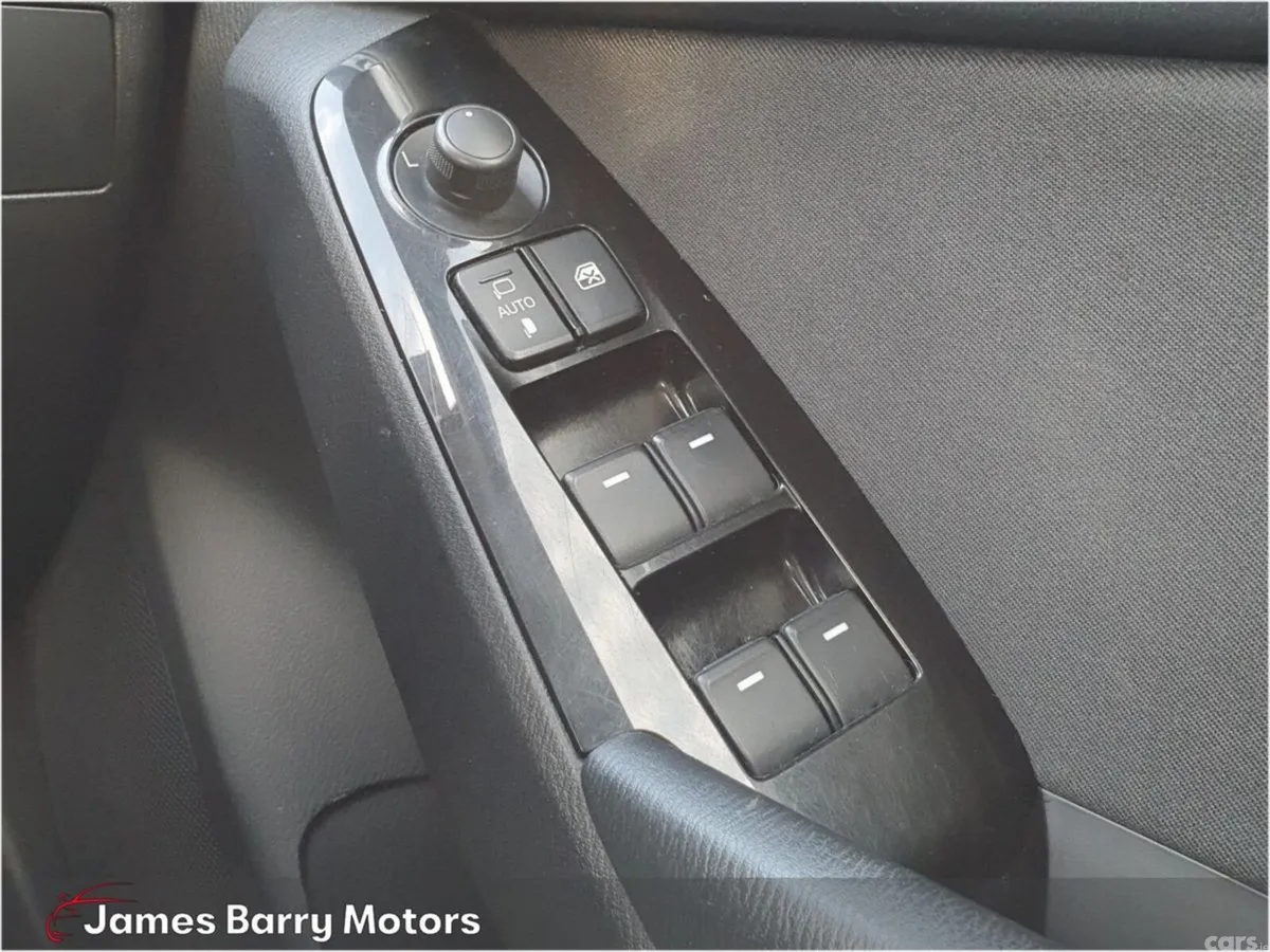 Mazda Mazda3 Saloon, Diesel, 2017, Grey